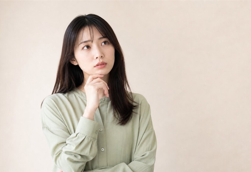 乱視用カラコンの種類の少なさについて考える日本人女性